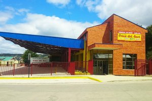 Terminal de Buses Cruz del Sur Quellón